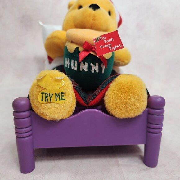 Large Talking Winnie the Pooh in Bed Disney Christmas Vintage Rare - Picture 4 of 10